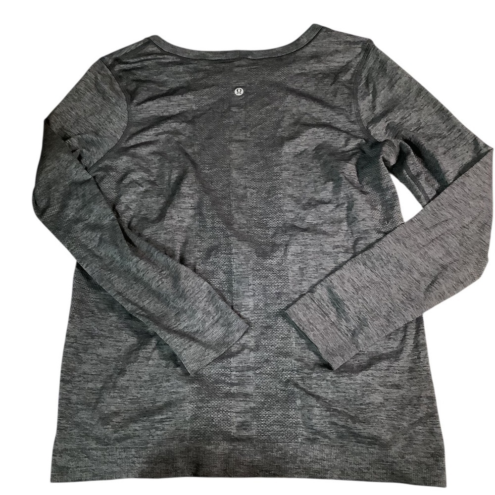 Lululemon Gray Long Sleeve Shirt